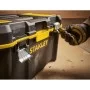 Ящик для инструментов Stanley ESSENTIAL Cantilever, 19", 490х290х250 мм, с металлическими (STST83397-1)