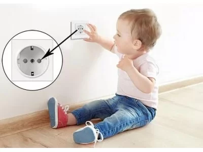 Розетки с защитой от детей: полезные советы по электробезопасности в детской комнате