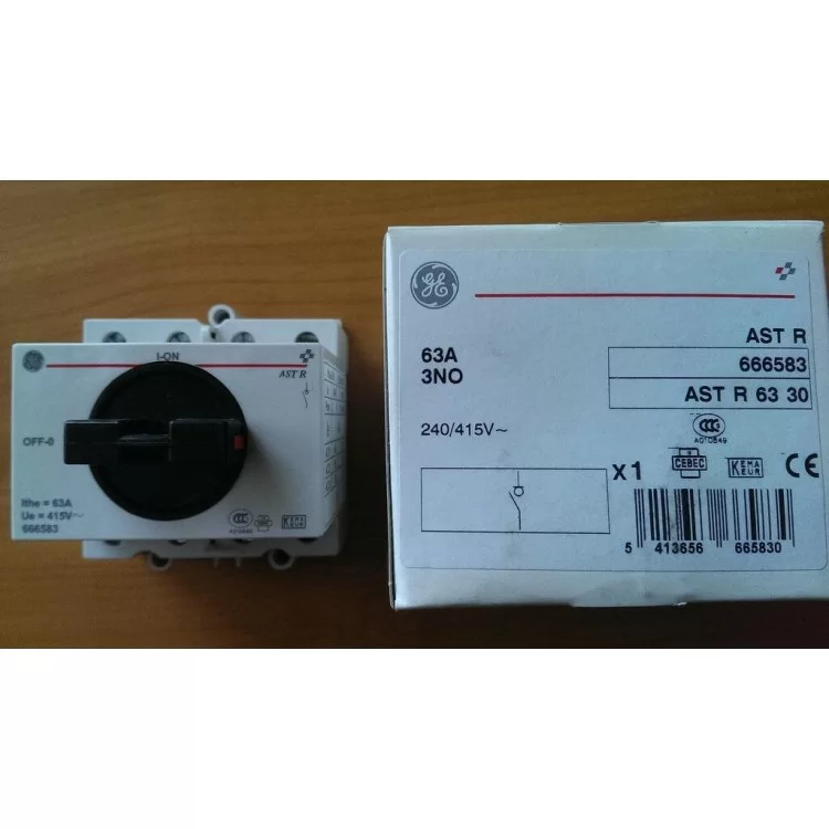 Модульний вимикач навантаження General Electric 666583 AST R 63А 3р ціна 983грн - фотографія 2